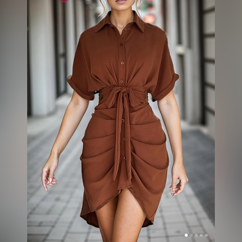 Tucked button dress short sleeve